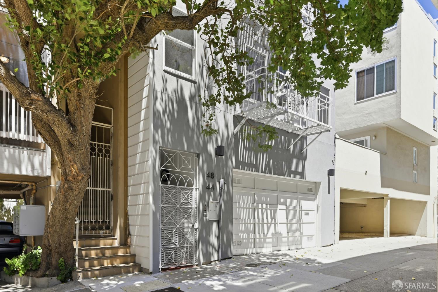 44 San Antonio Place - Photo 3