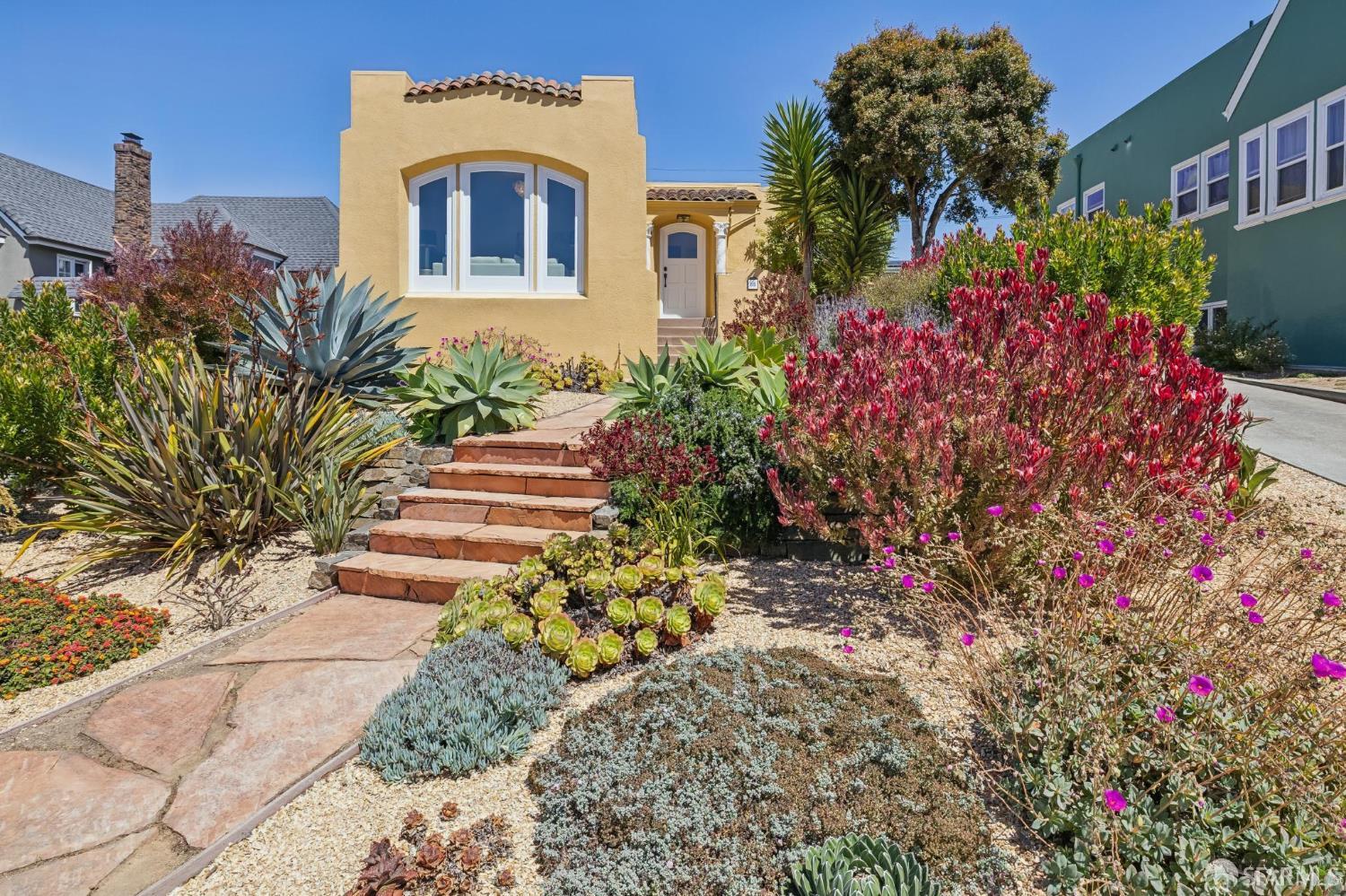 60 Borica Street - Photo 2