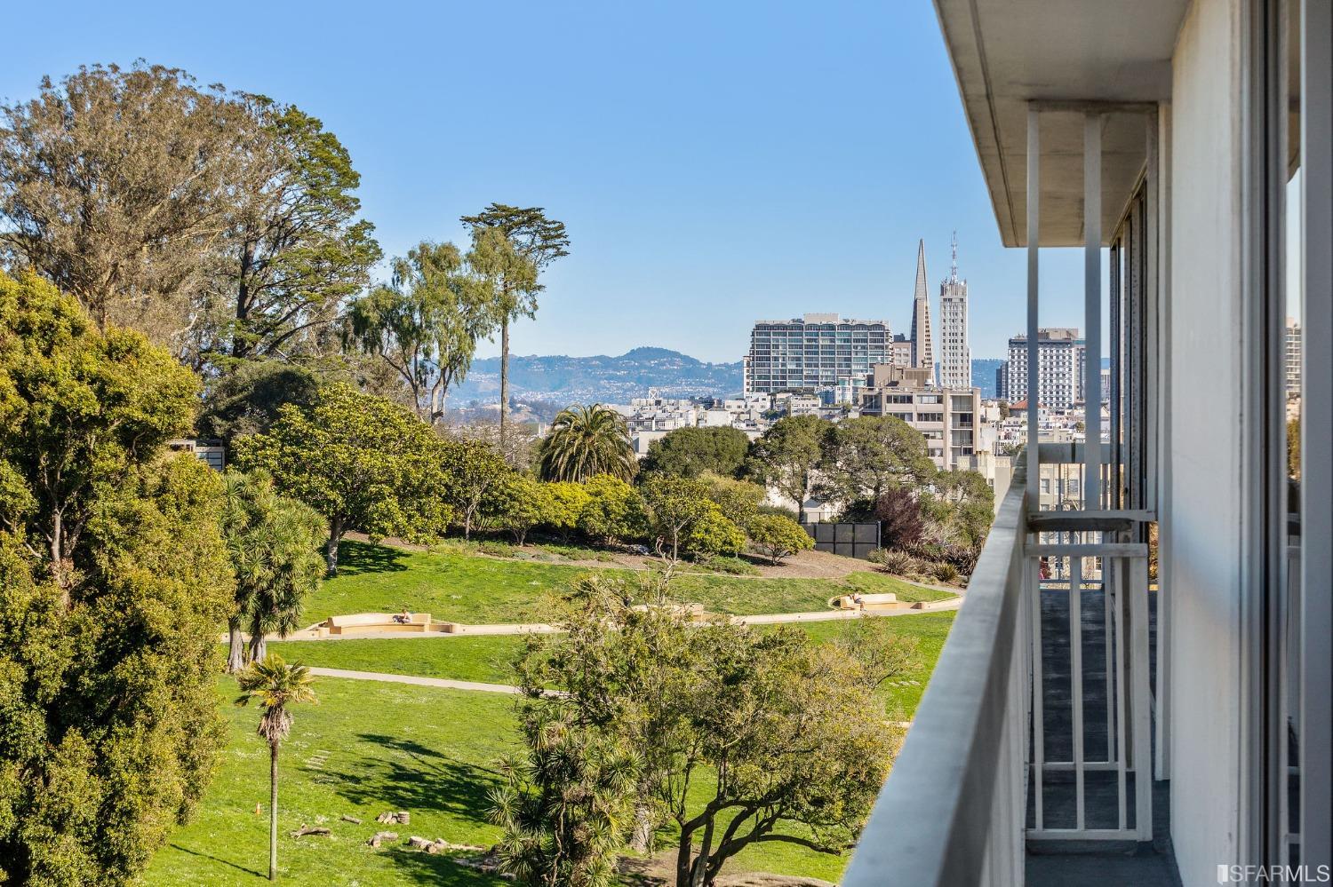 2200 Sacramento Street #705 - Photo 4