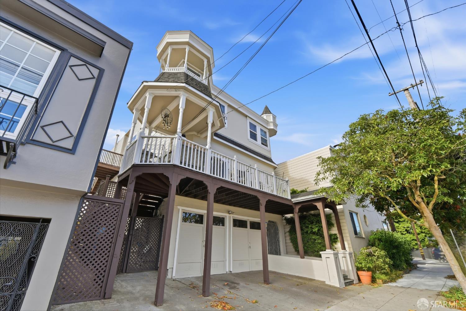 445 Lawton Street - Photo 3