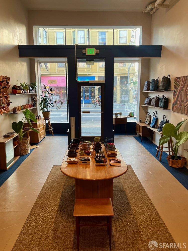 303 Valencia Street - Photo 5
