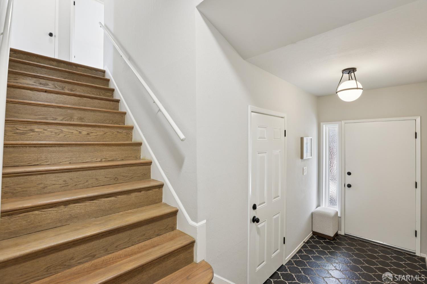 119 Trumbull Street - Photo 4