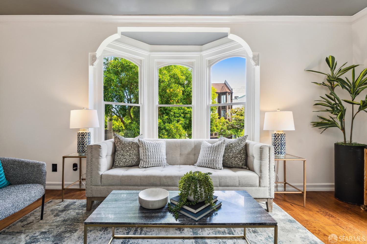 300 Castro Street - Photo 2