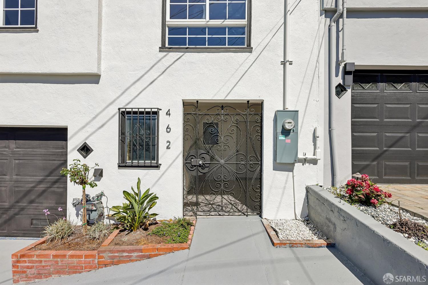462 Victoria Street - Photo 4
