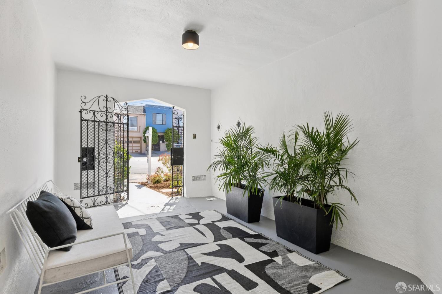 1819 39th Avenue - Photo 2