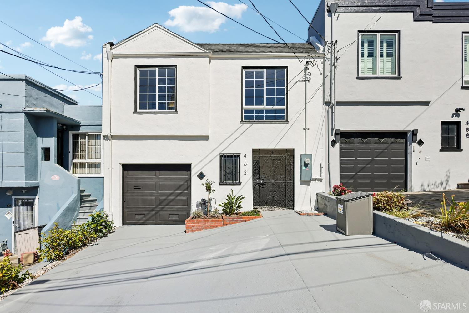 462 Victoria Street - Main photo