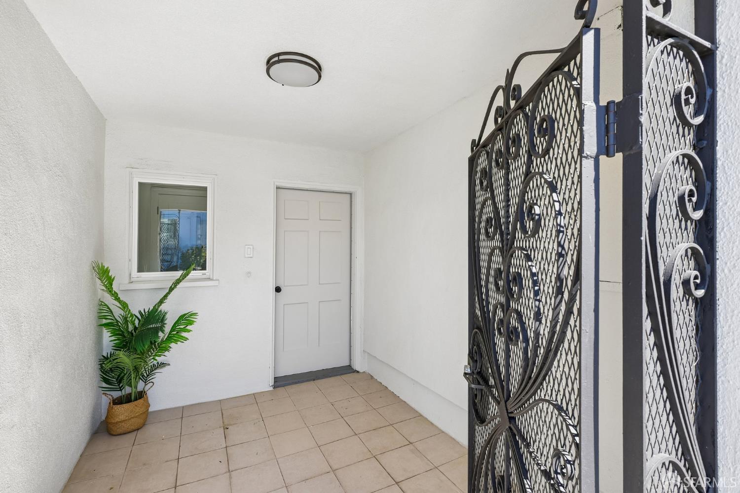 462 Victoria Street - Photo 5