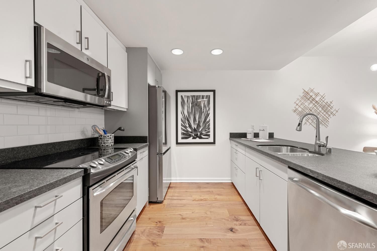 451 Kansas Street #445 - Photo 4