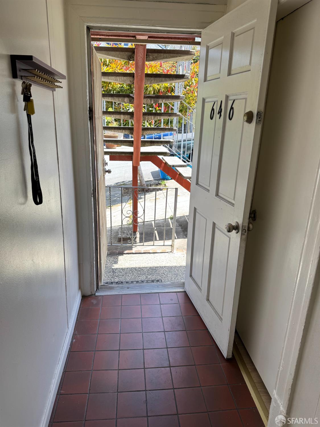 646-648 Madrid Street - Photo 2