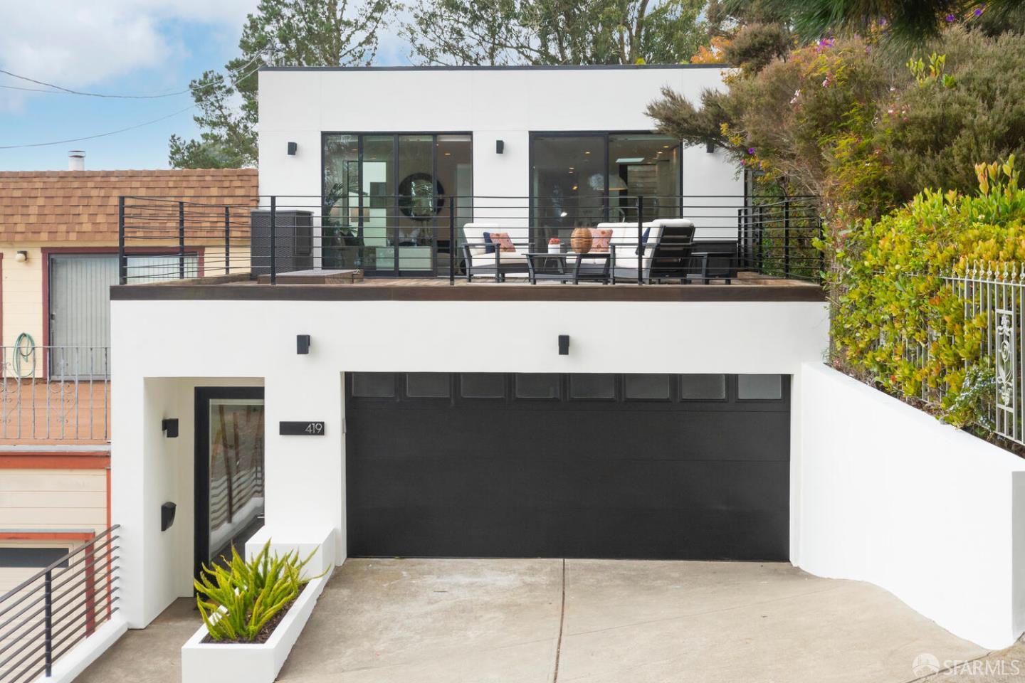 419 Baden Street - Photo 2