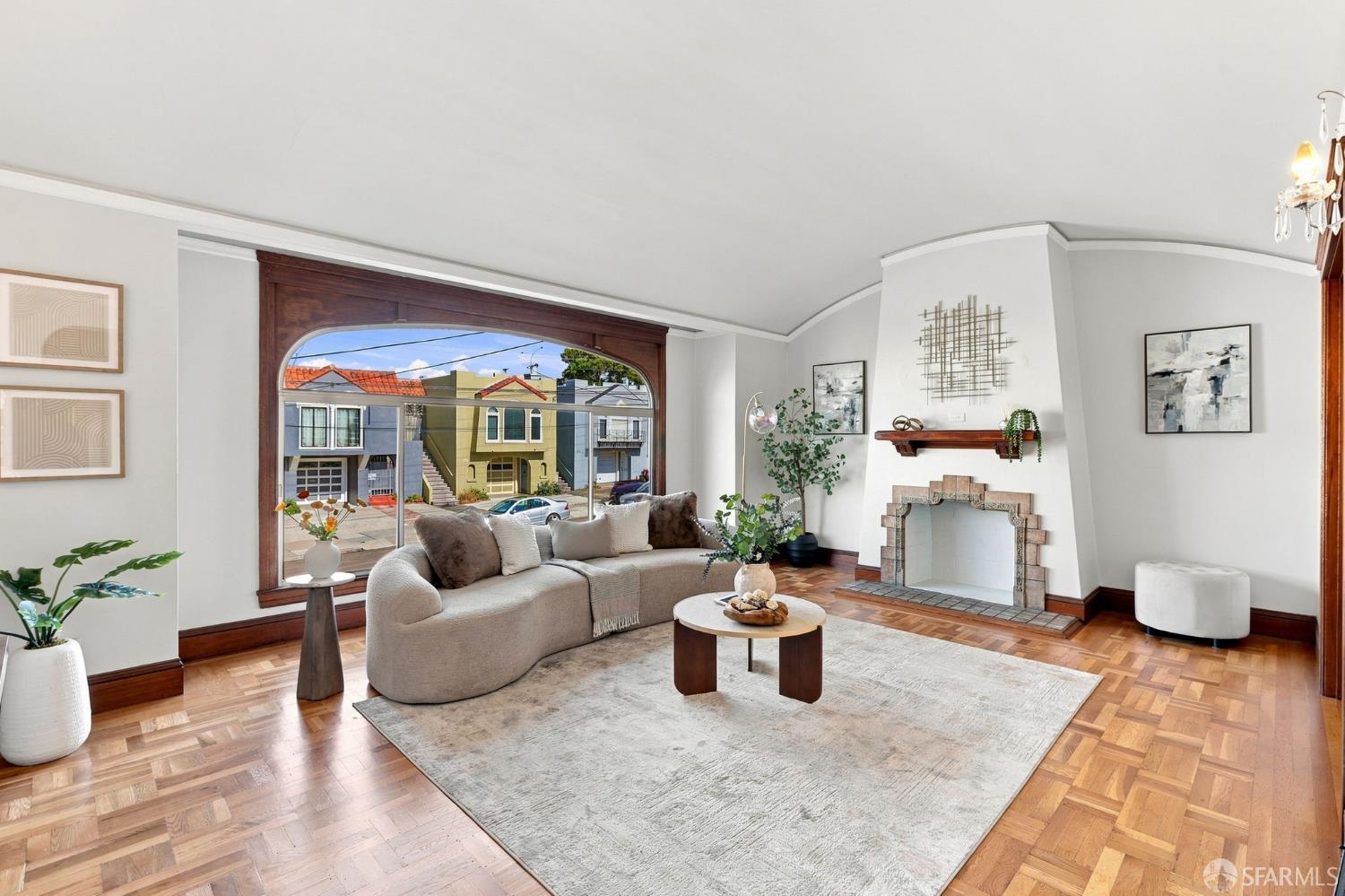 1431 34th Avenue - Photo 3