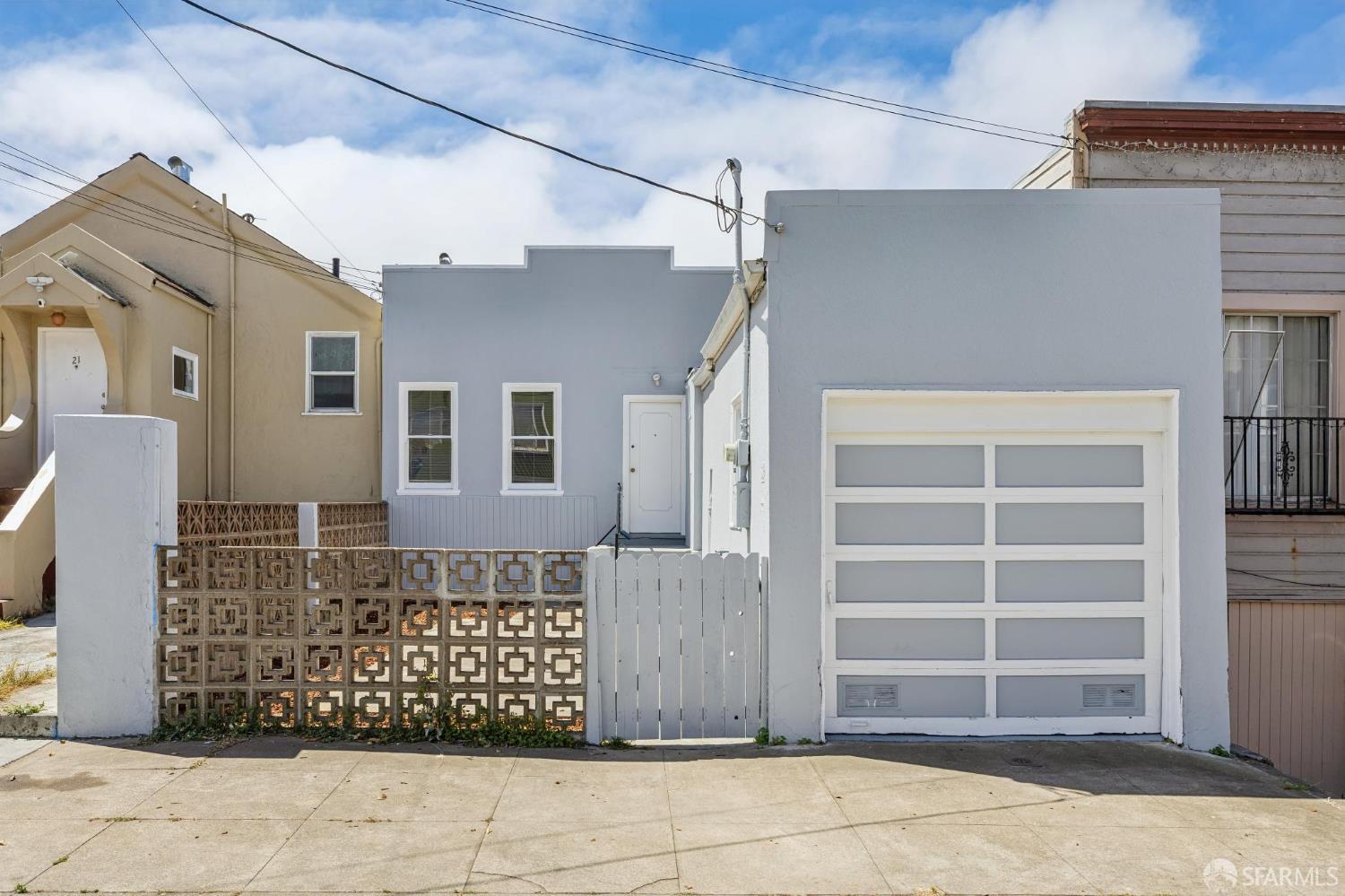 25 Farallones Street - Main photo