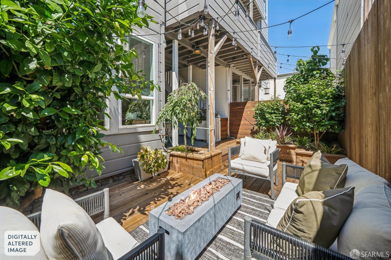 2133 Pine Street - Main photo
