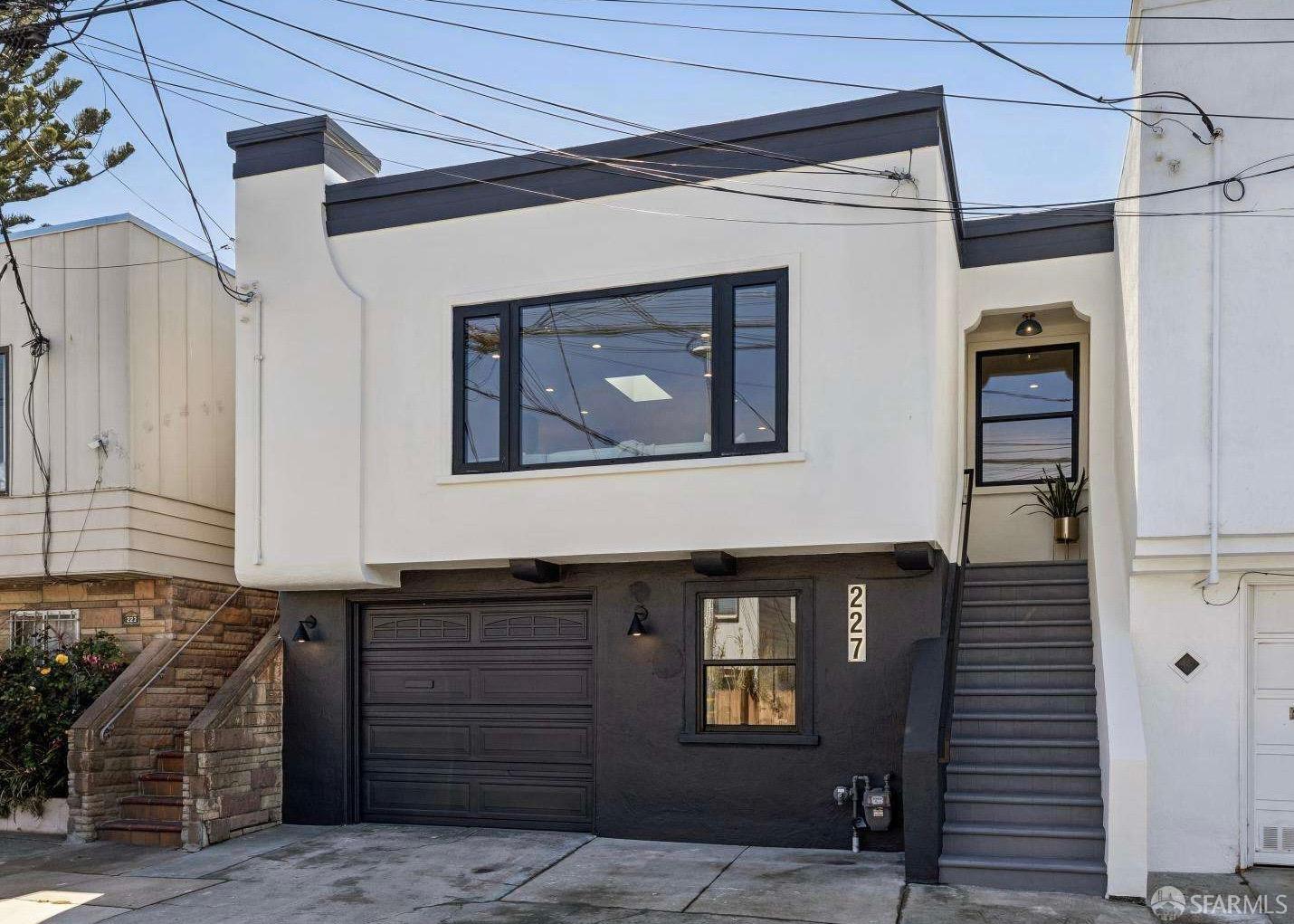 227 Athens Street - Photo 2