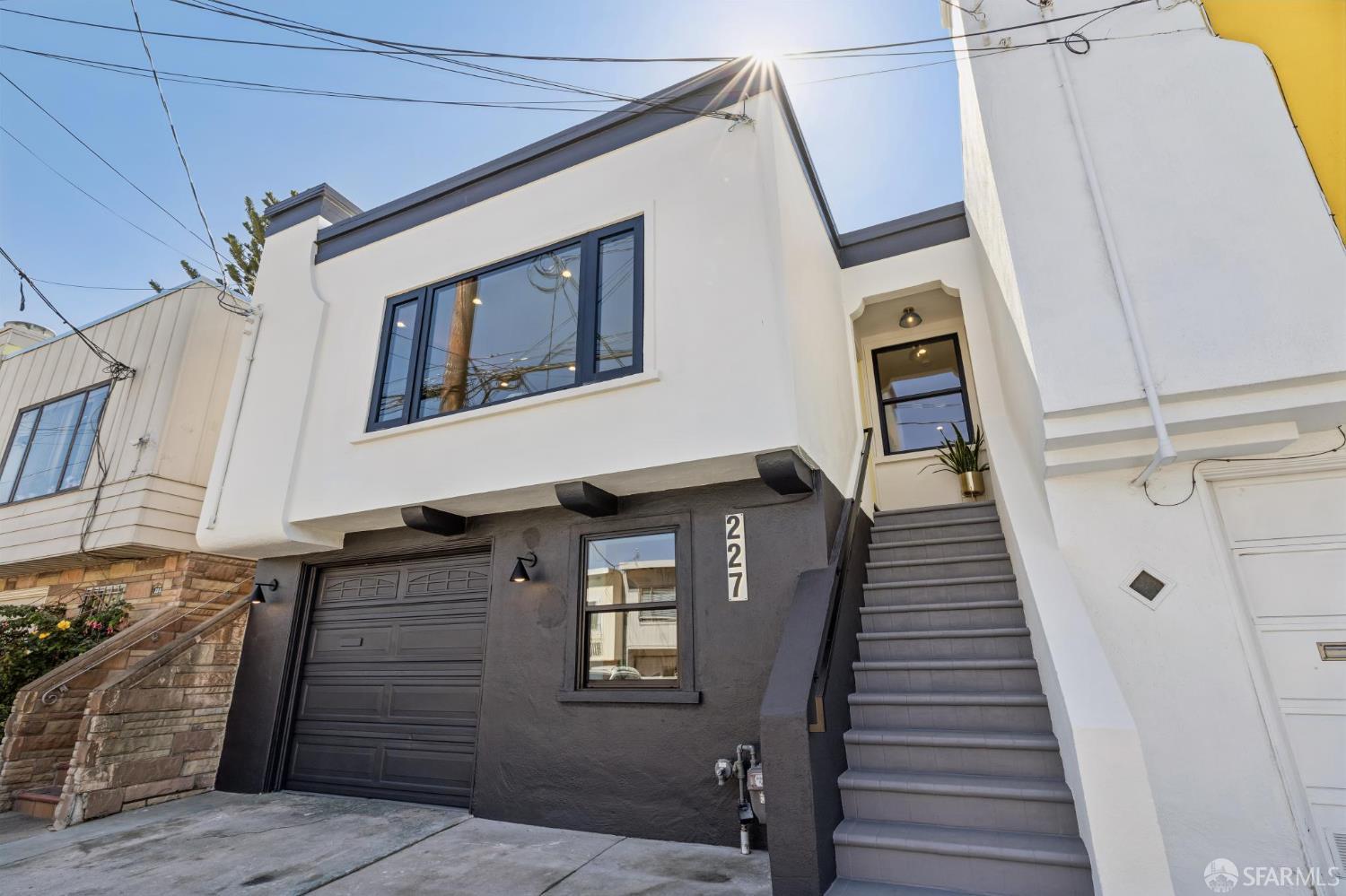 227 Athens Street - Photo 5