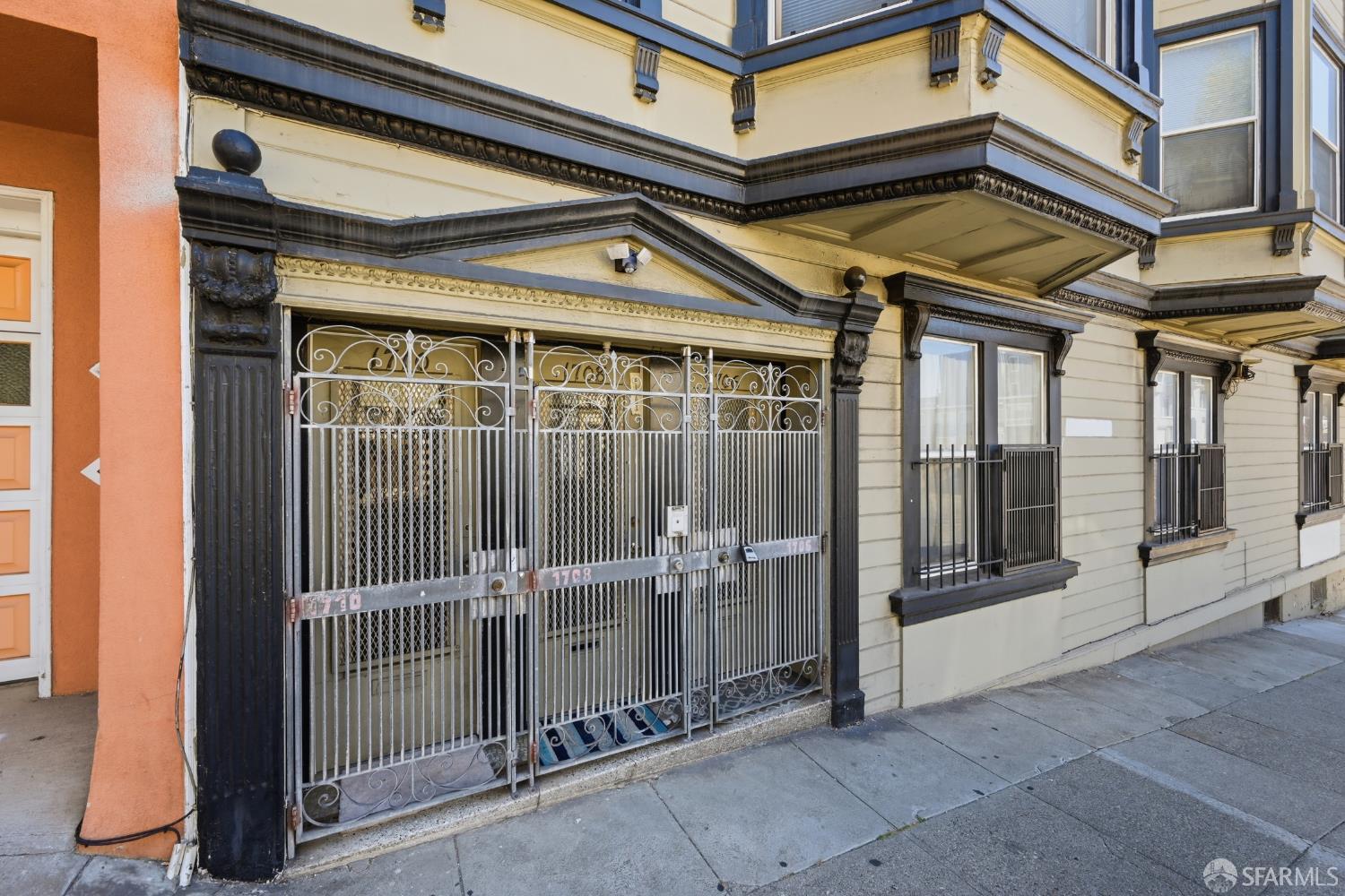 1706-1710 Hyde Street - Photo 3