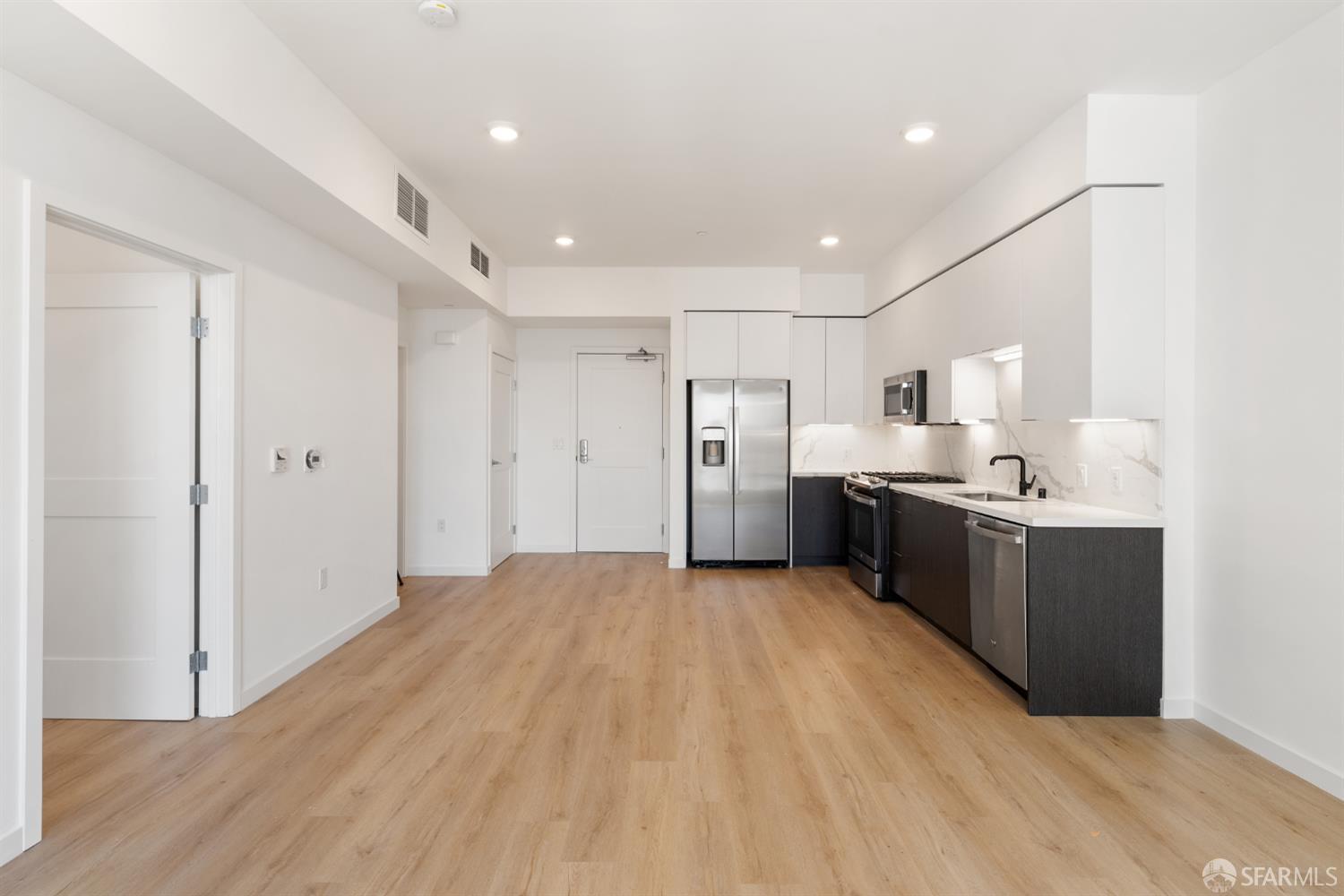 52 Kirkwood Avenue #321 - Photo 5
