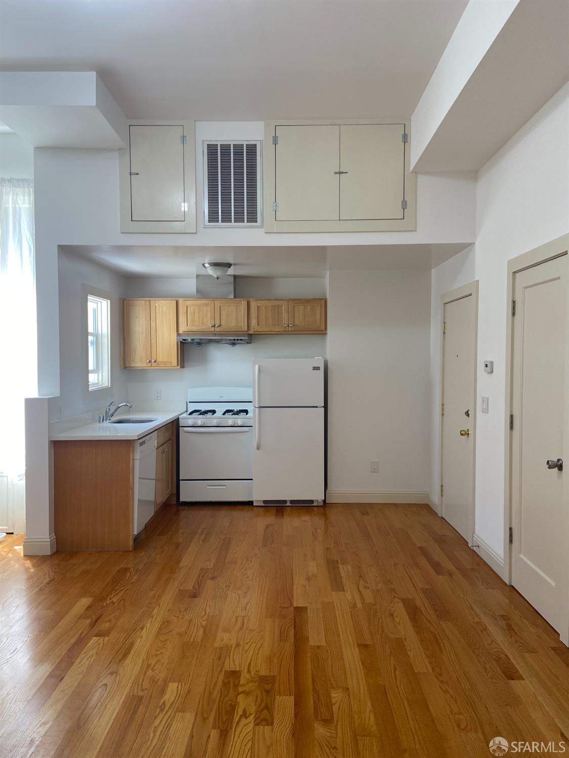 85 Henry Street - Photo 4