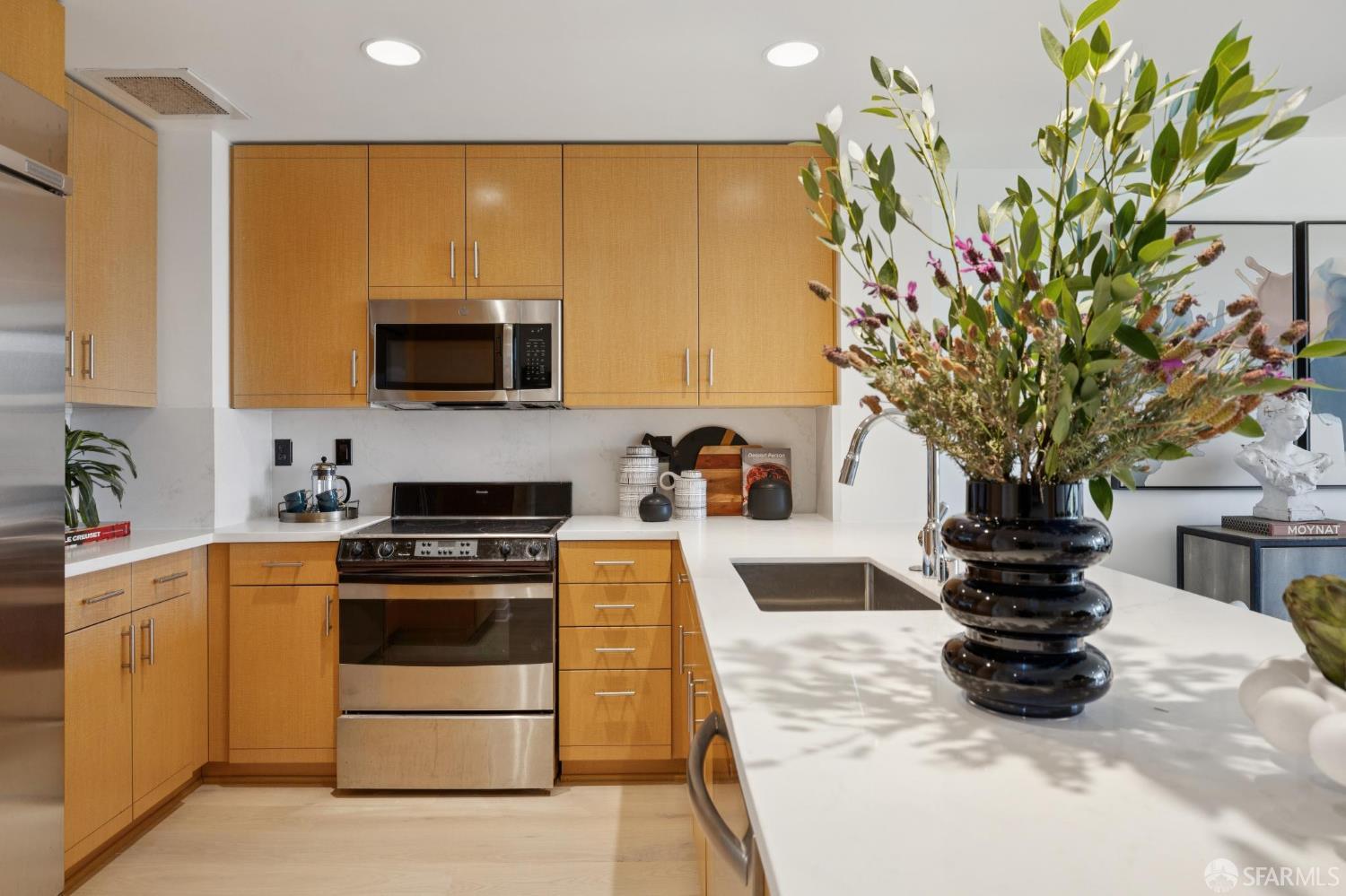 255 Berry Street #507 - Photo 4