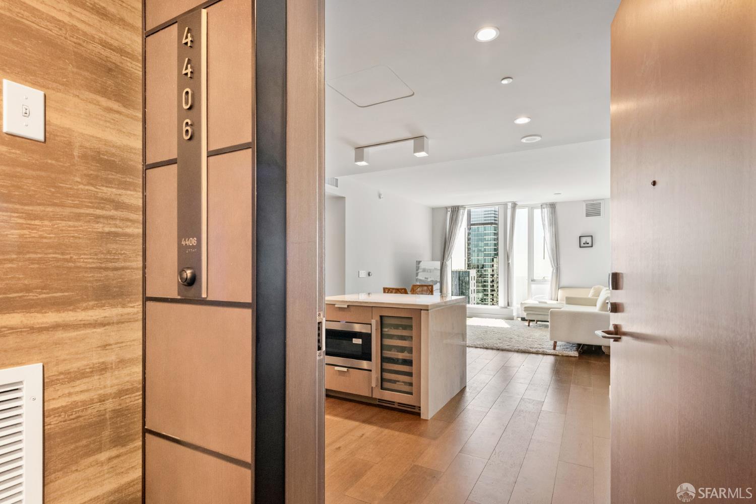 488 Folsom Street #4406 - Photo 2