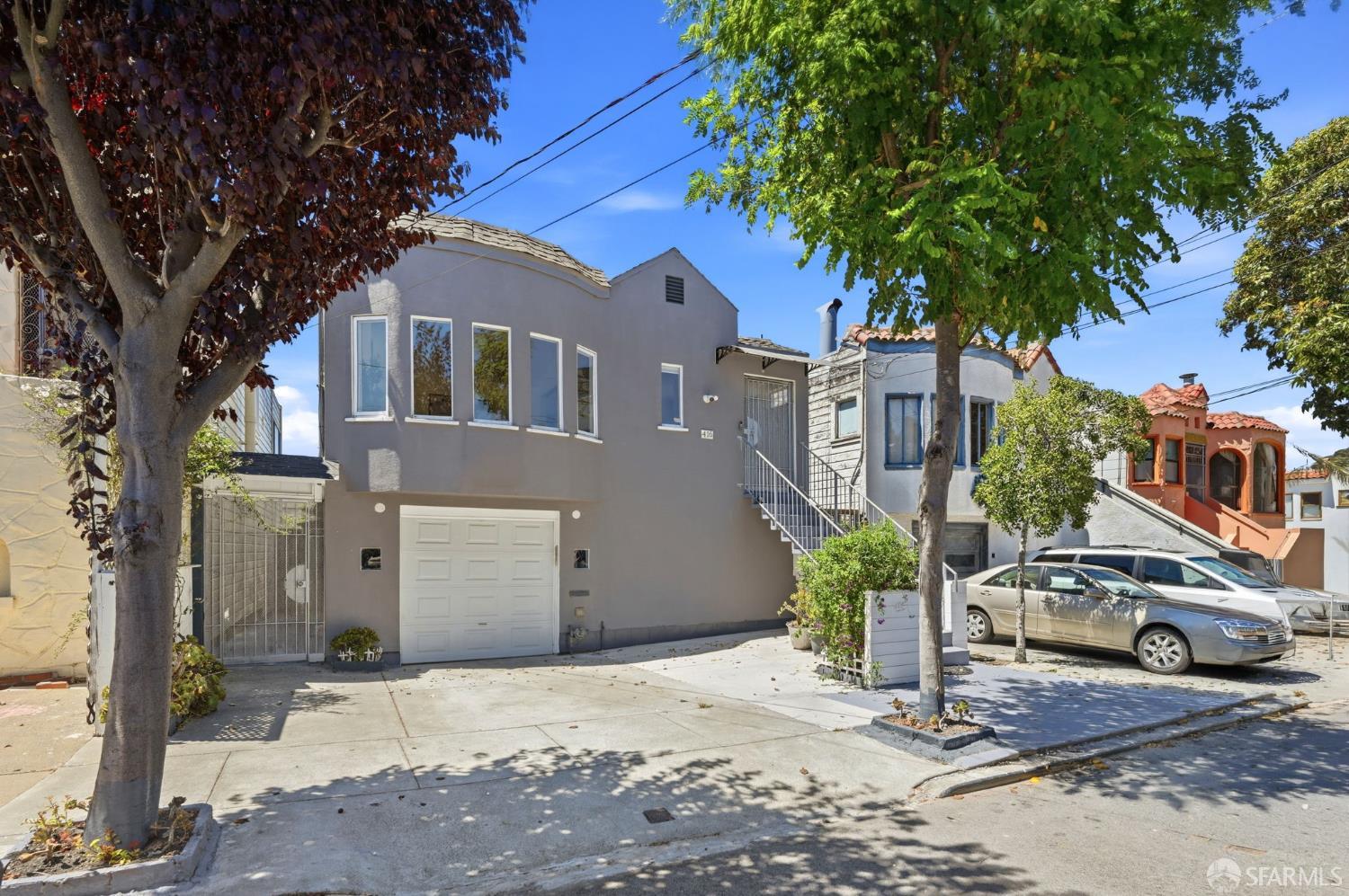 416 Peninsula Avenue - Photo 2