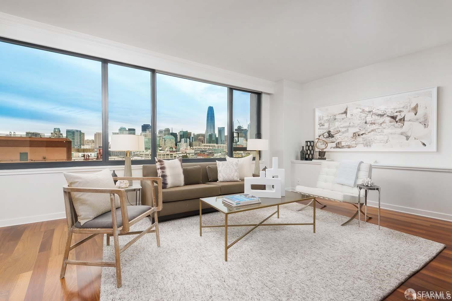 260 King Street #1005 - Photo 3