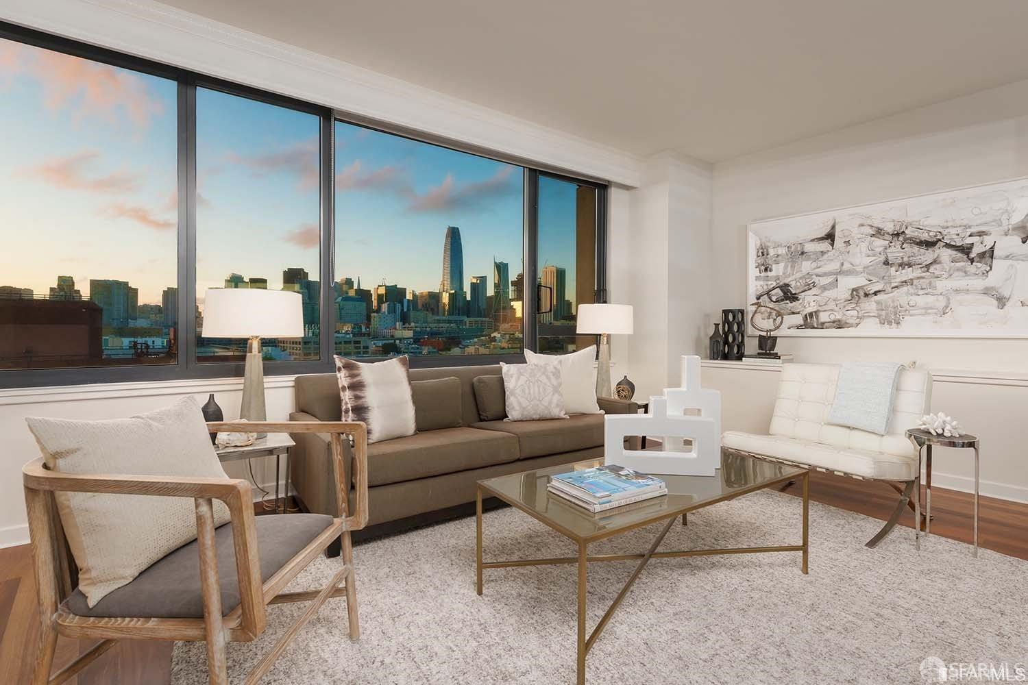 260 King Street #1005 - Photo 4