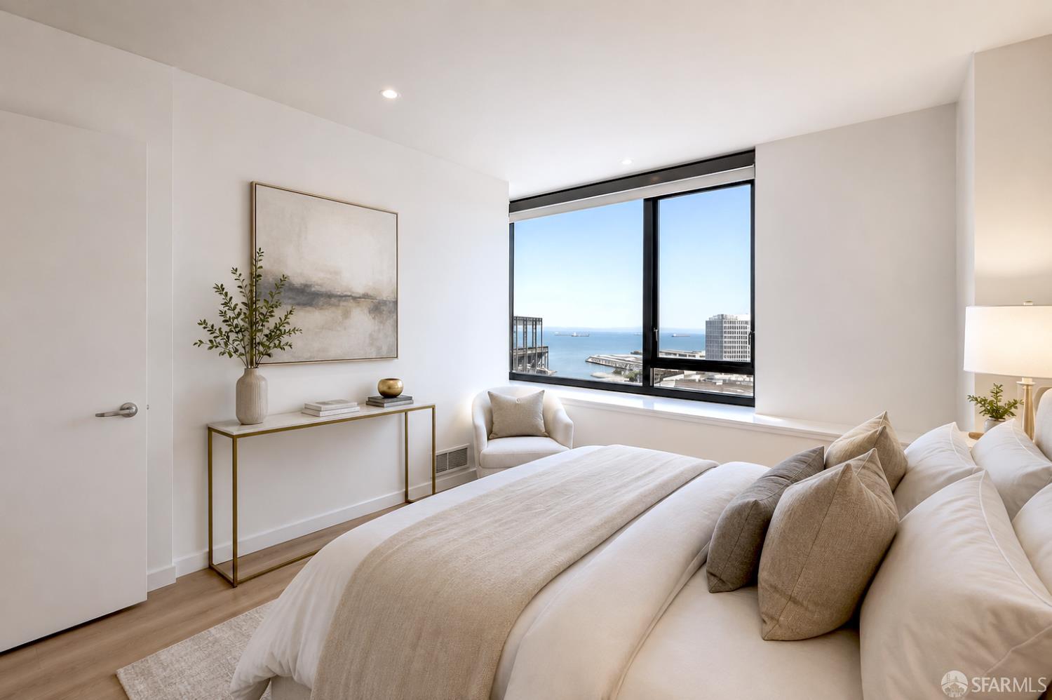 250 King Street #1512 - Photo 4