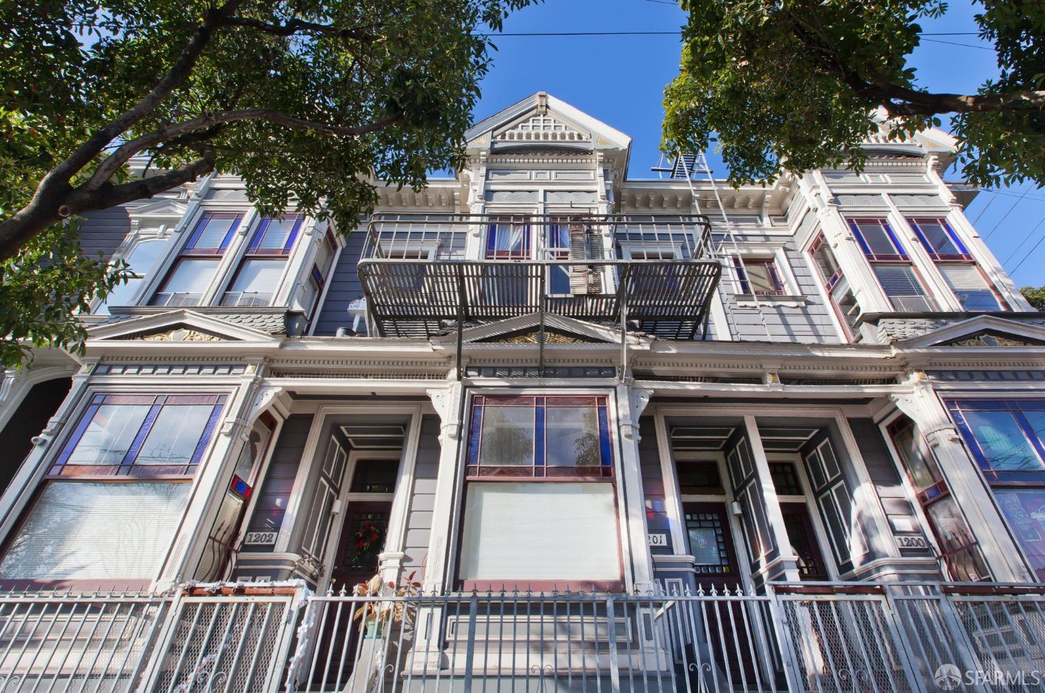 1200-1202 Treat Avenue - Photo 3