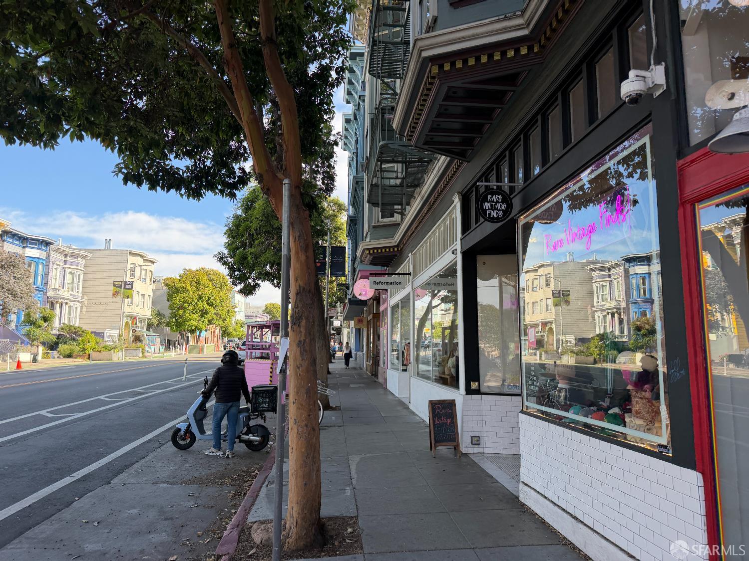 920 Valencia Street - Photo 4