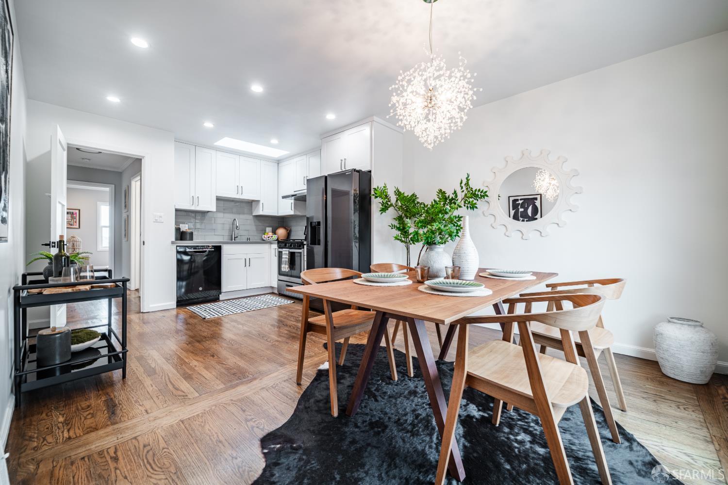 739 Ellsworth Street - Photo 2