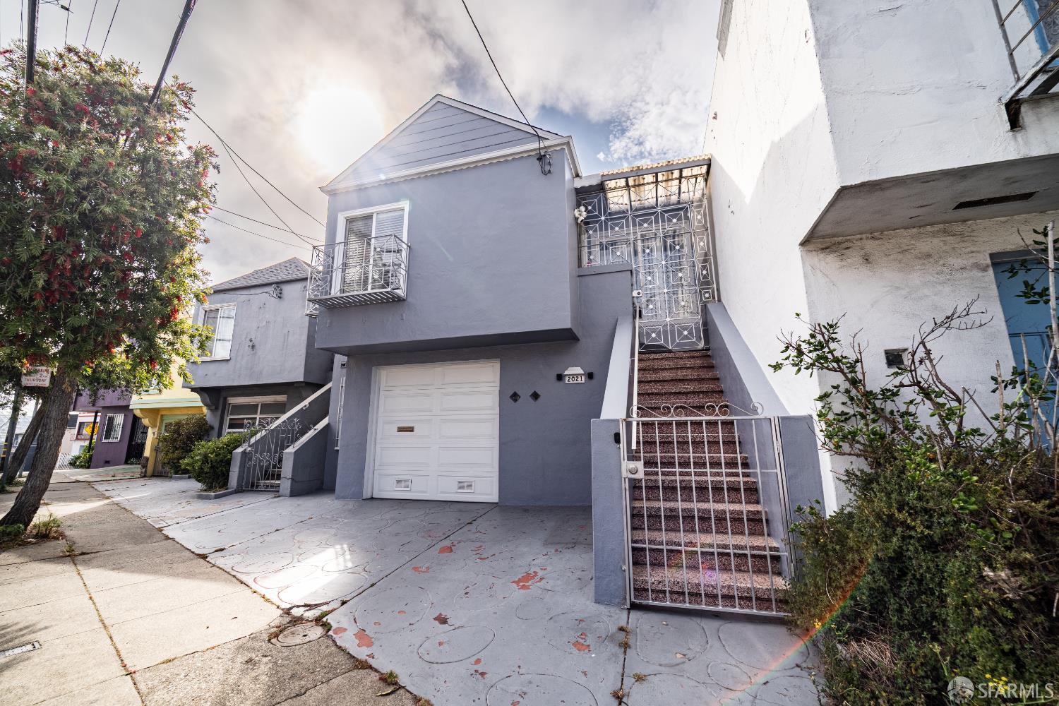 2021 Silver Avenue - Photo 2
