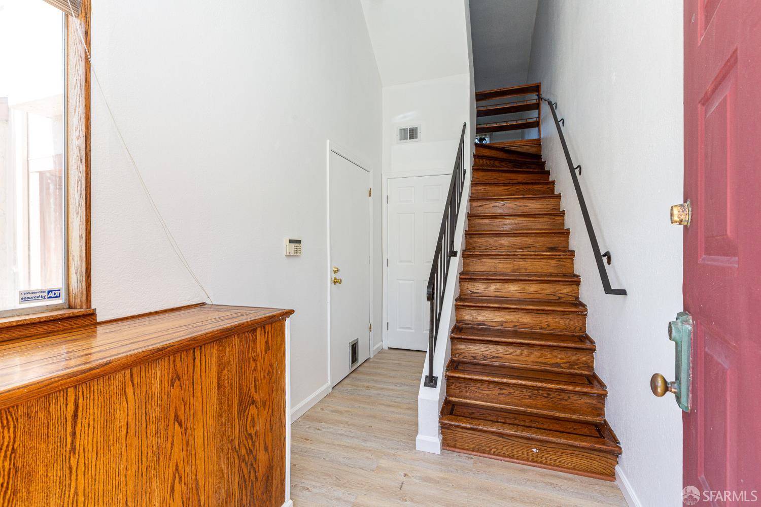 80 Silverview Drive - Photo 2