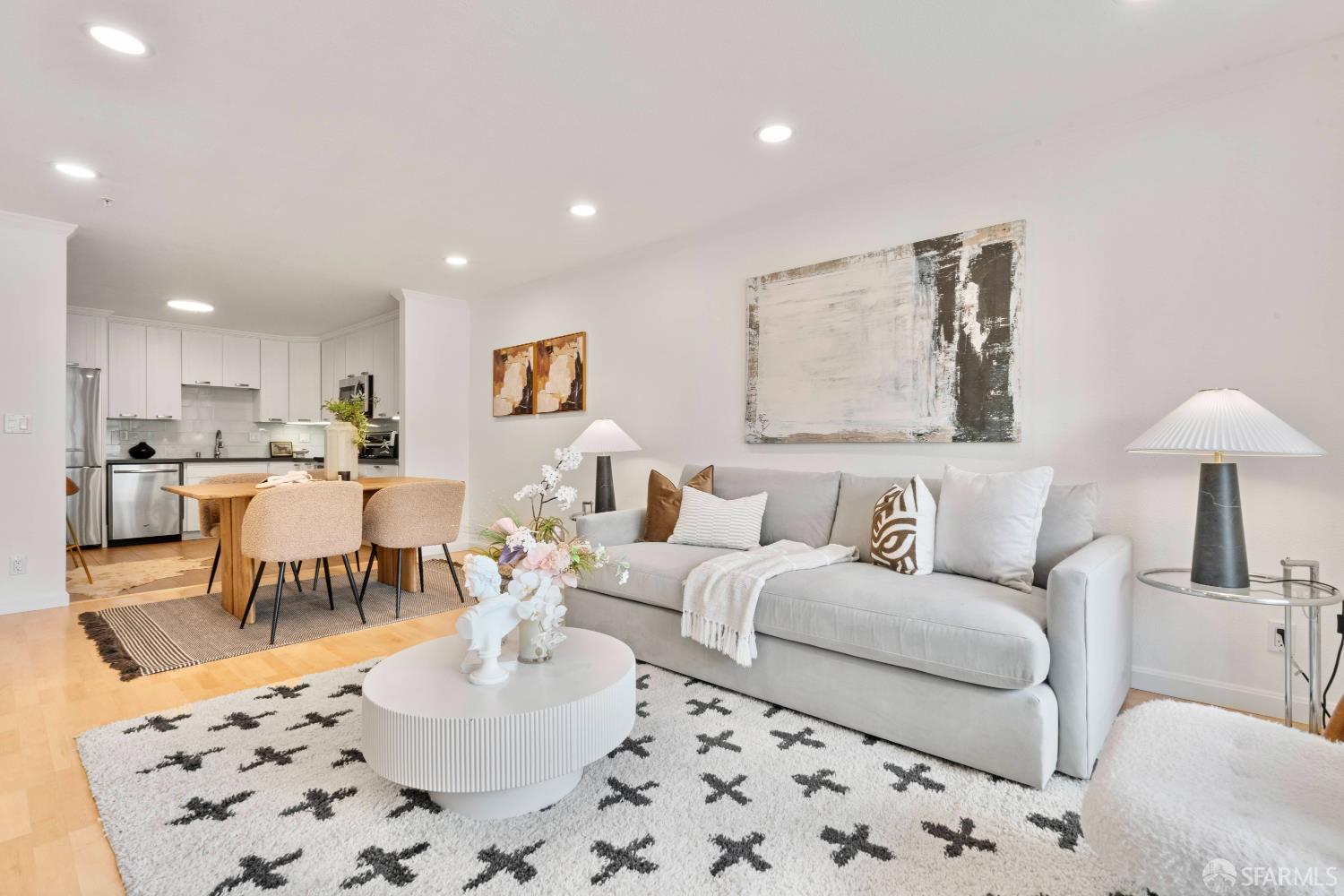 550 South Van Ness Avenue #208 - Photo 3