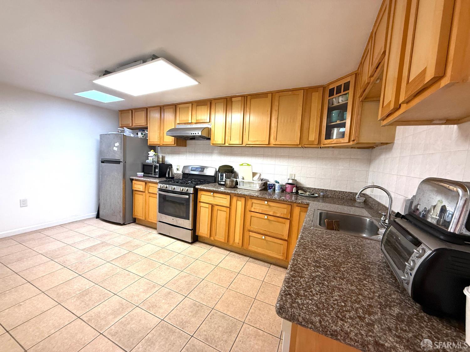 737 London Street - Photo 5
