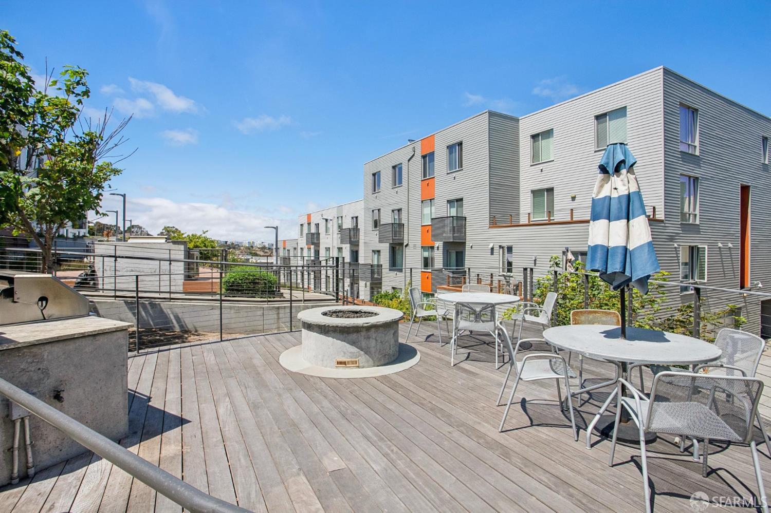 50 Jerrold Avenue #412 - Photo 4