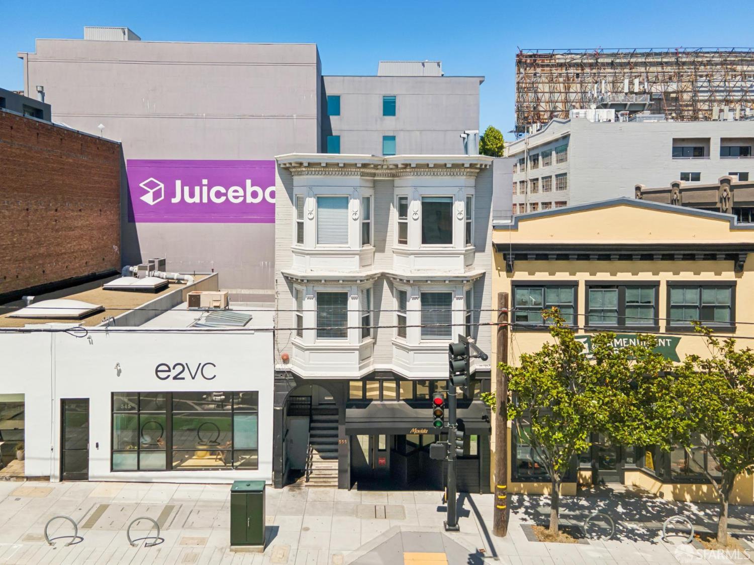 555 2nd Street - Photo 4