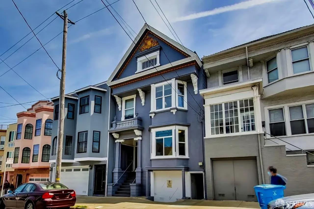 558 8th Avenue - Main photo