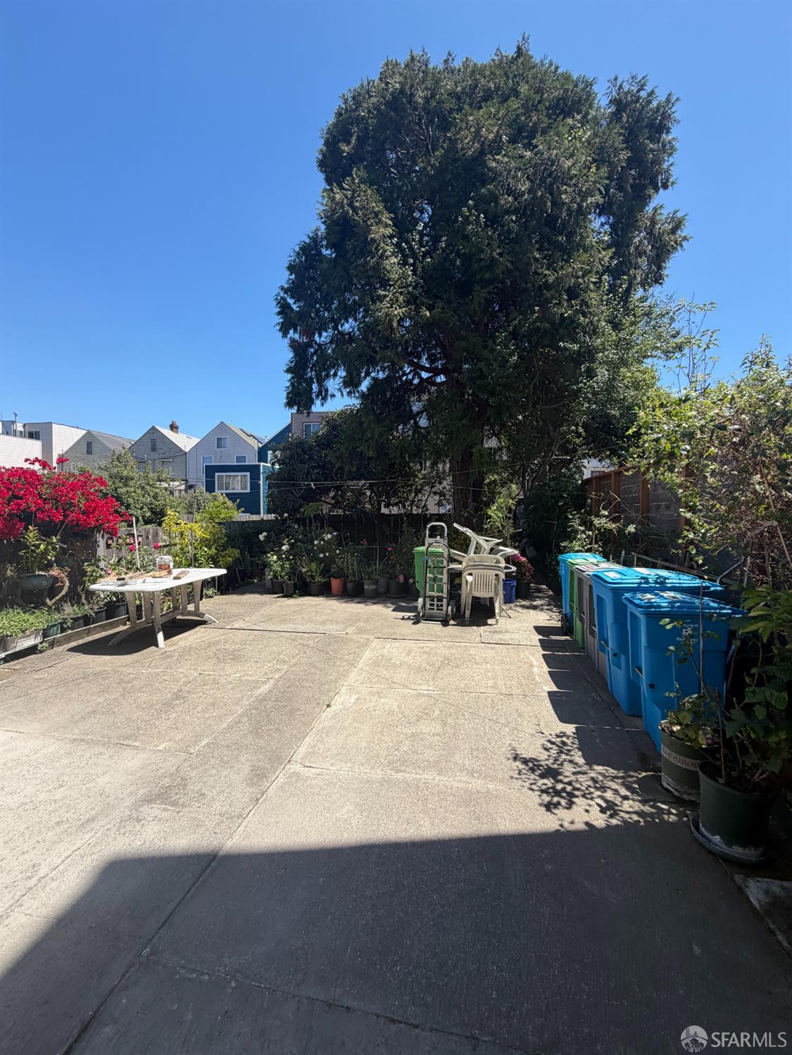 558 8th Avenue - Photo 3