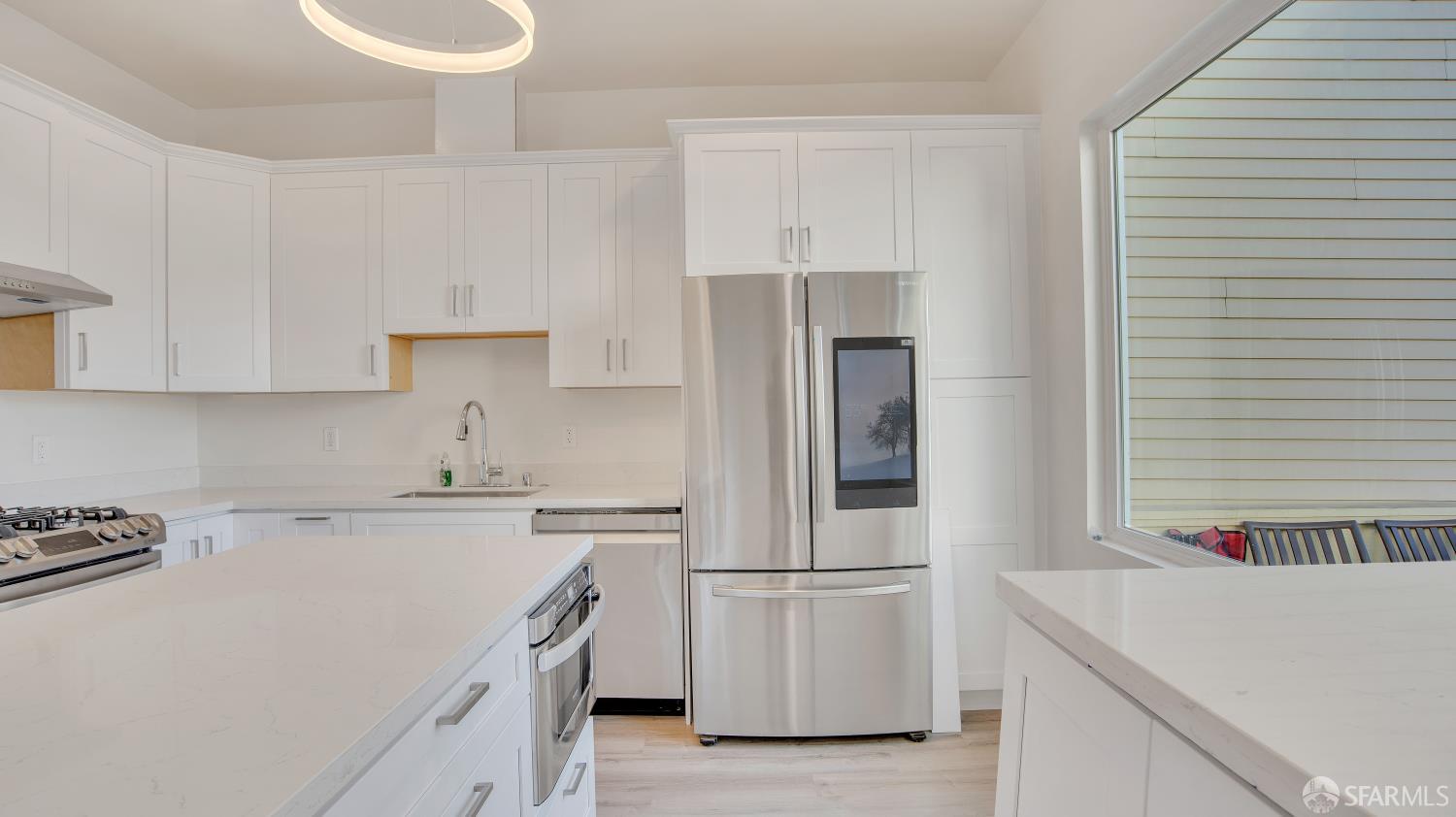 2612 Greenwich Street - Photo 5