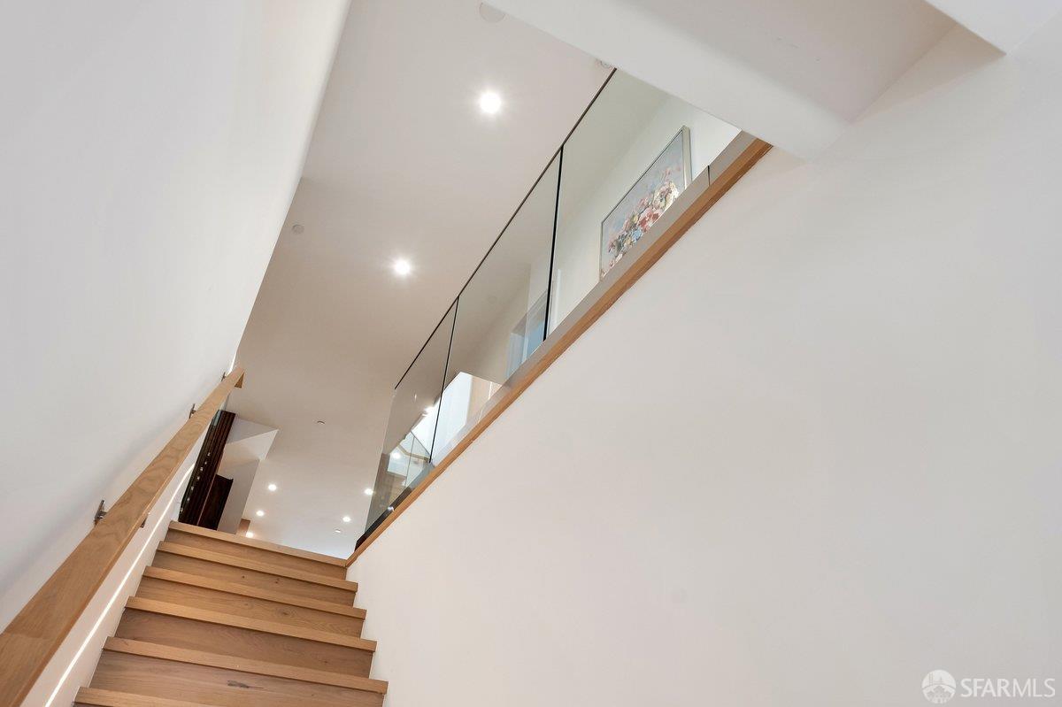755 Duncan Street - Photo 5
