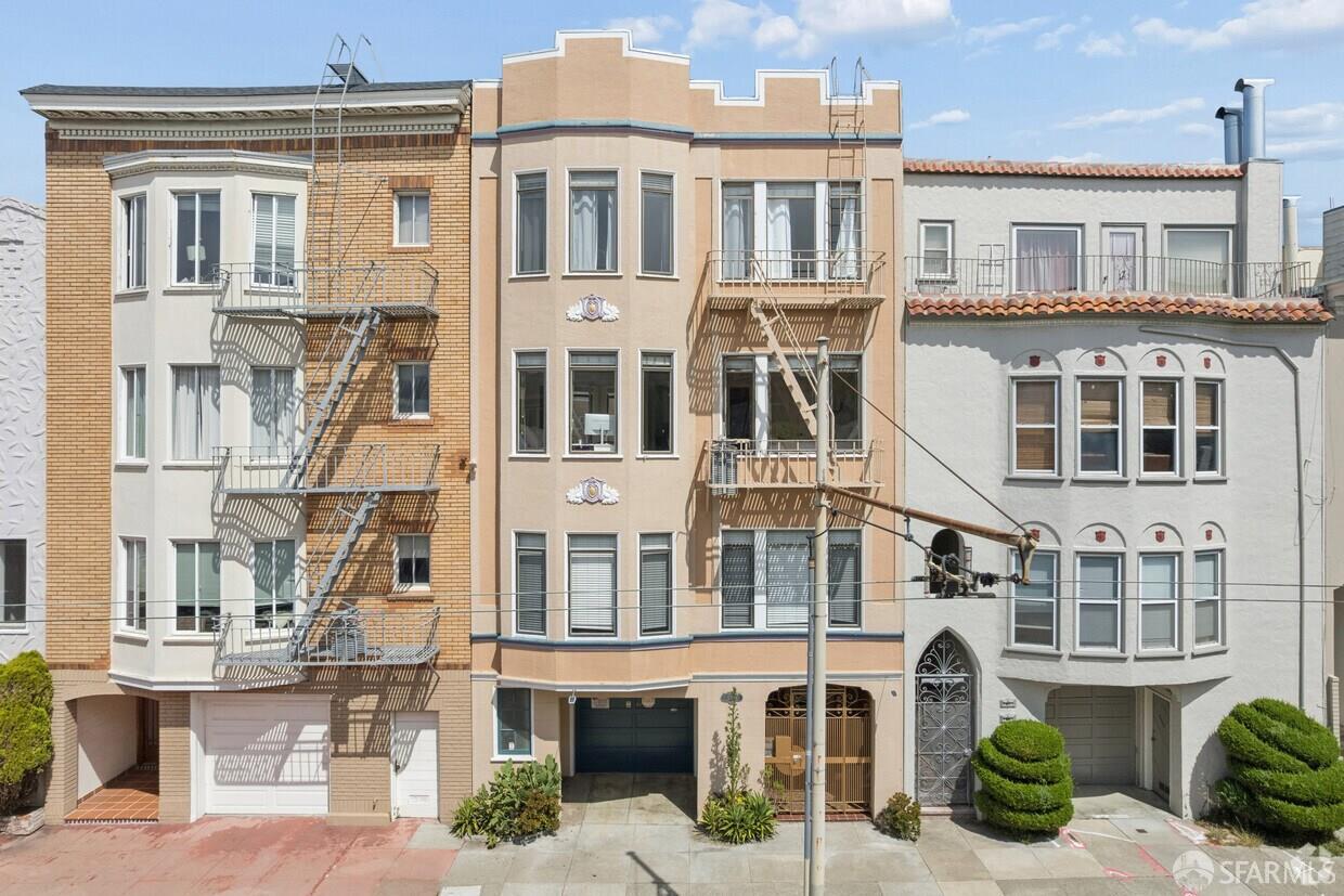 3324 Broderick Street - Main photo