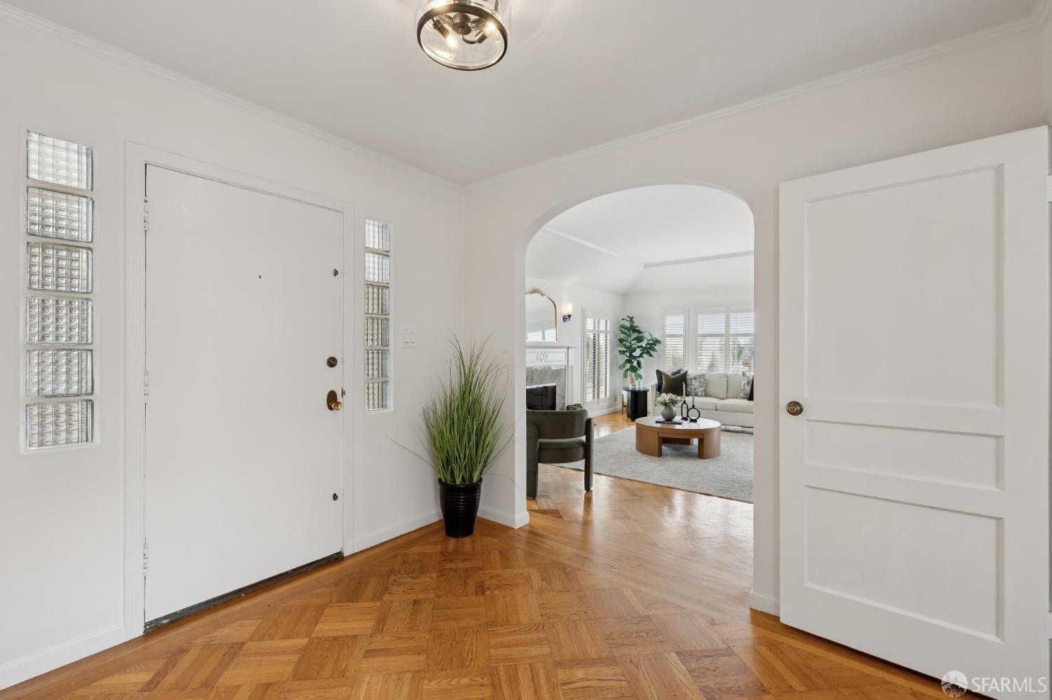 950 Eucalyptus Drive - Photo 5