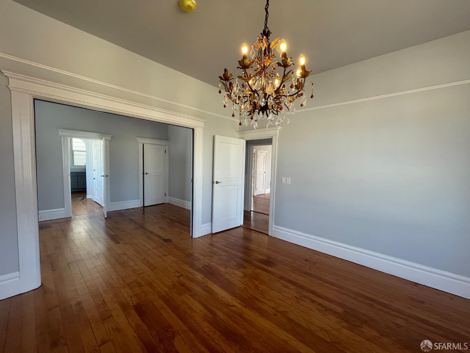 837-843 Broadway Street - Photo 5