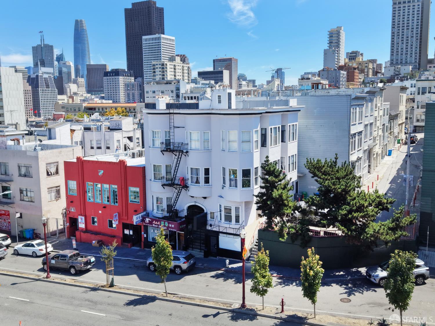 837-843 Broadway Street - Photo 2