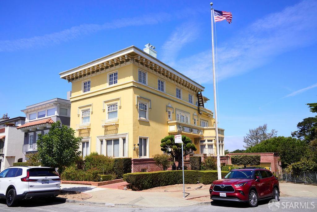 2 West Clay Street - Photo 2