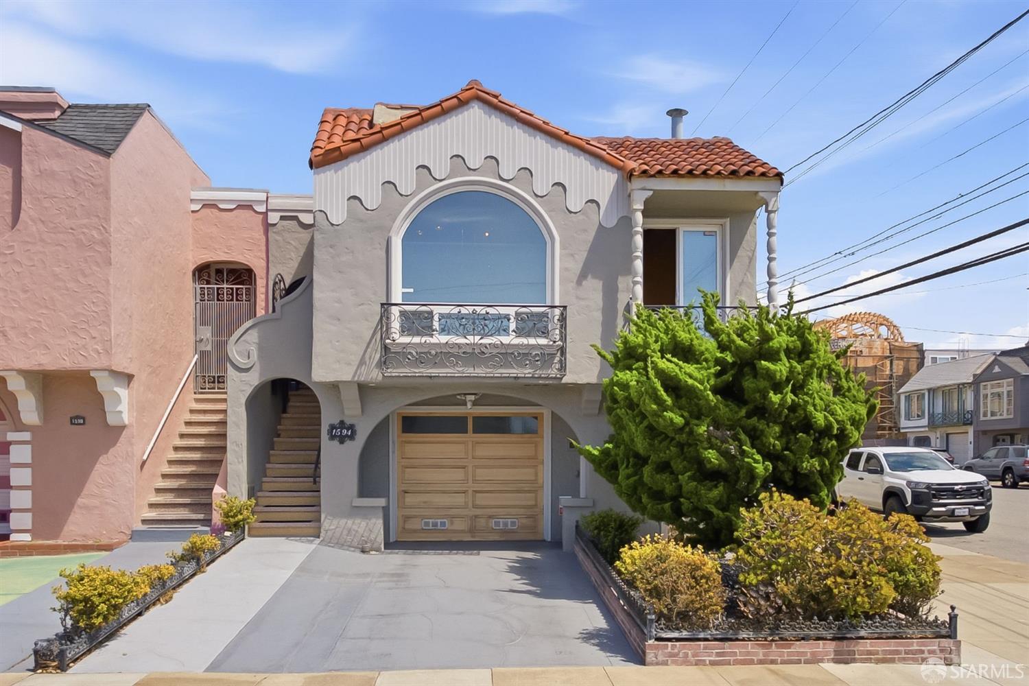 1594 44th Avenue - Main photo