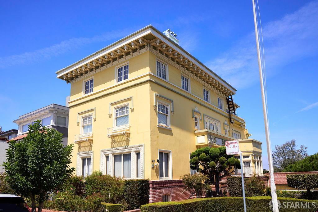 2 West Clay Street - Main photo