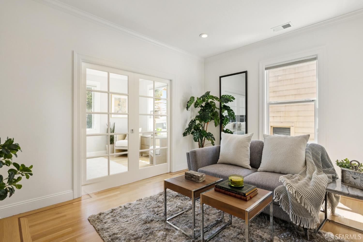 260 Quane Street - Main photo