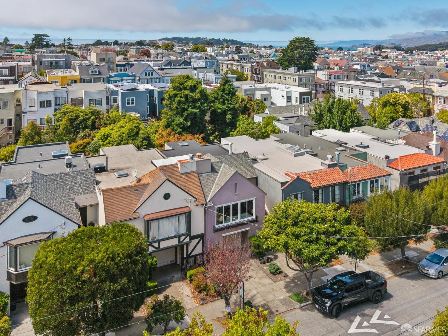 729 4th Avenue - Photo 2